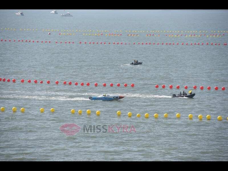 Mumbai celebrates 'Nexa P1 Powerboat' race debut Mumbai celebrates 'Nexa P1 Powerboat' race debut