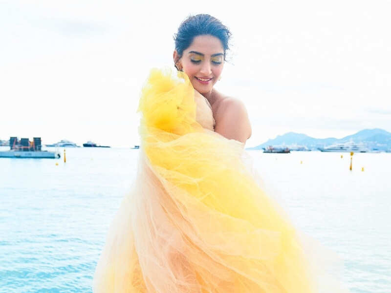 A complete guide to all of Sonam Kapoor's Cannes 2018 looks A complete guide to all of Sonam Kapoor's Cannes 2018 looks