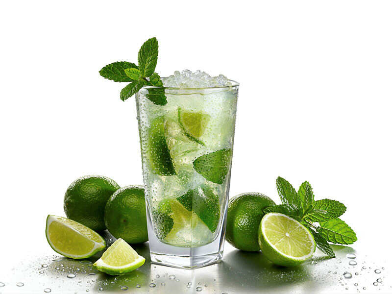 These drinks causes damage to your skin These drinks causes damage to your skin