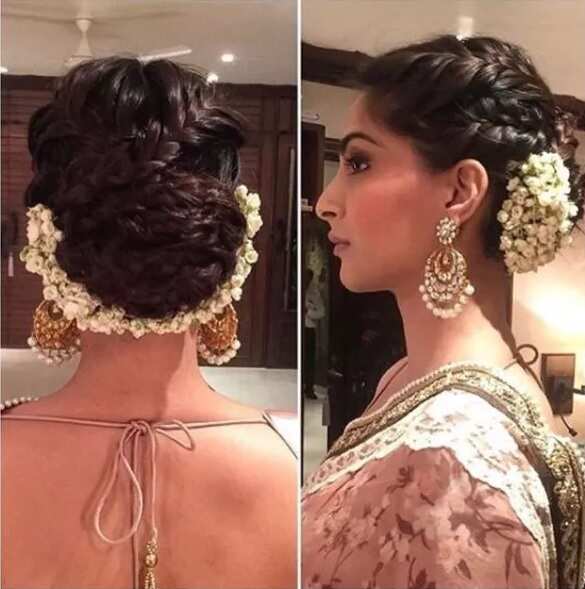 Gajra styles for your wedding day Gajra styles for your wedding day
