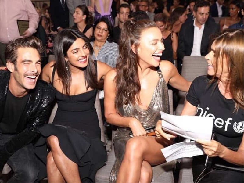Here are the trends your celebrities are working at NYFW that aren’t from the runway Here are the trends your celebrities are working at NYFW that aren’t from the runway