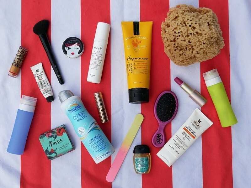 Here are some genius hacks to pack your beauty kit while travelling Here are some genius hacks to pack your beauty kit while travelling