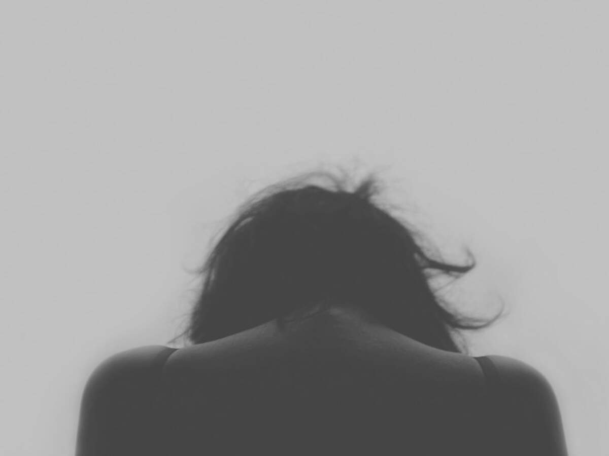 Negative social media behaviours may be linked to depression