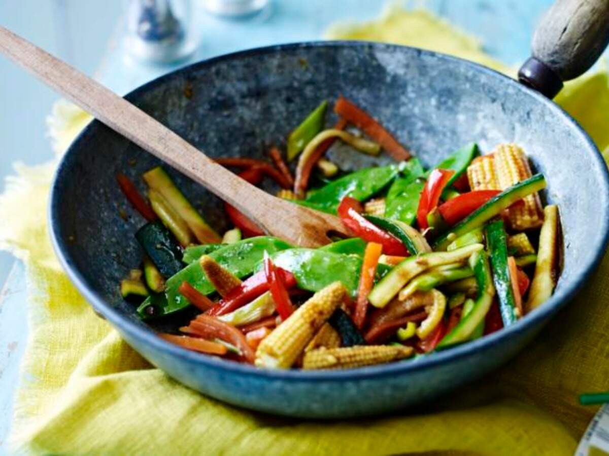 Ways to retain nutrients while cooking vegetables