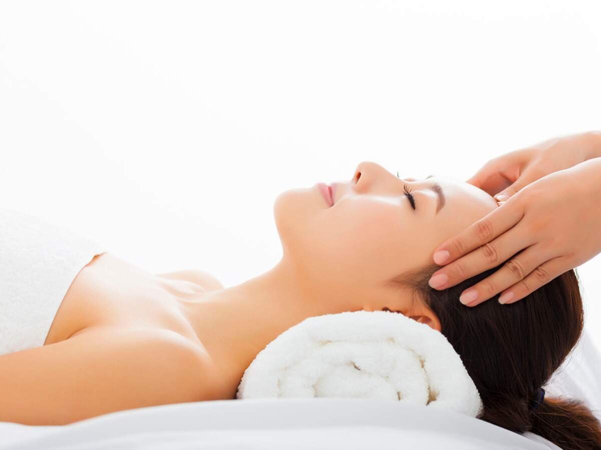 These sinus massage techniques could offer relief from sinus pain