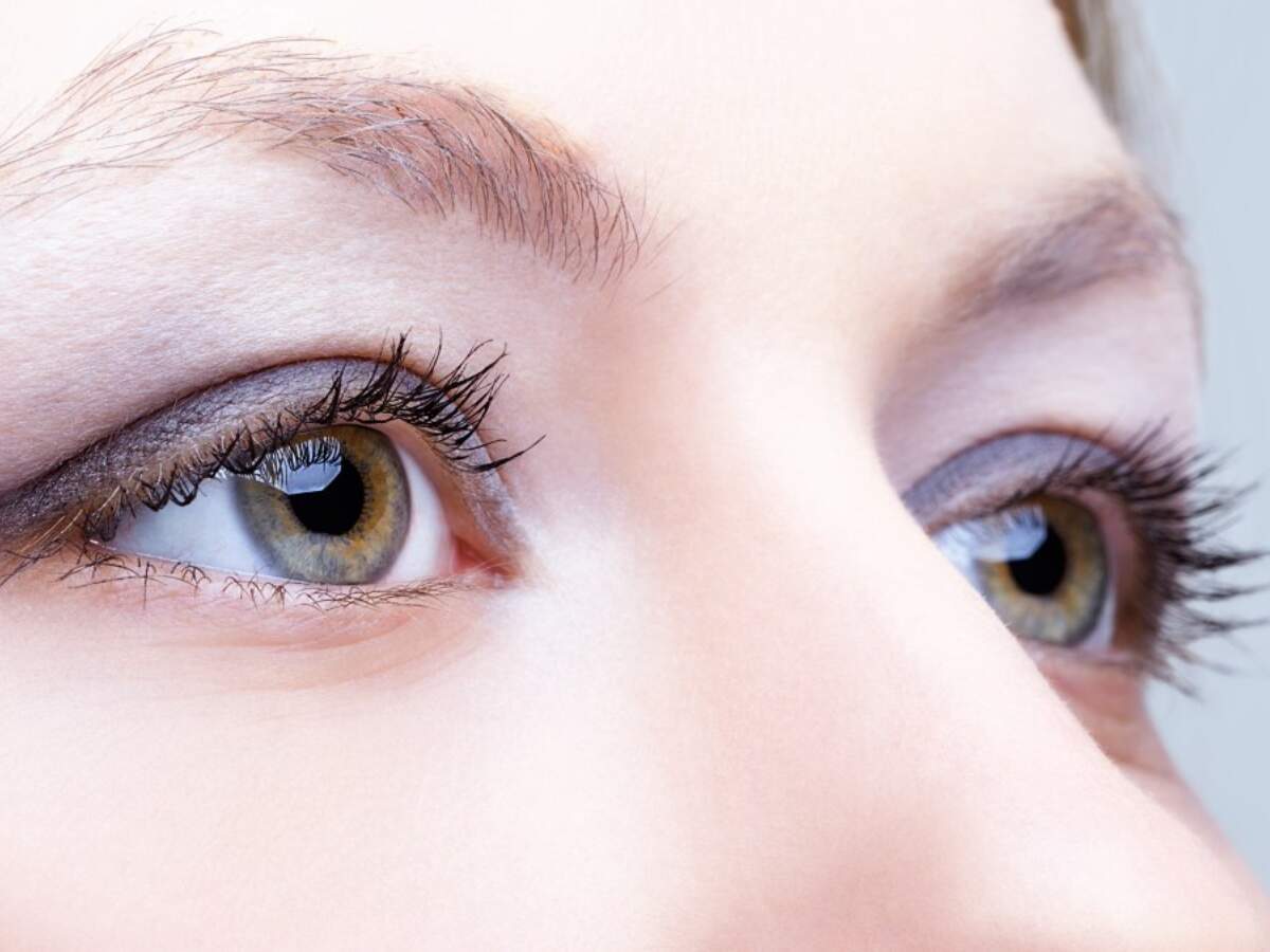 Easy home remedies to get rid of eyebrow and eyelash dandruff